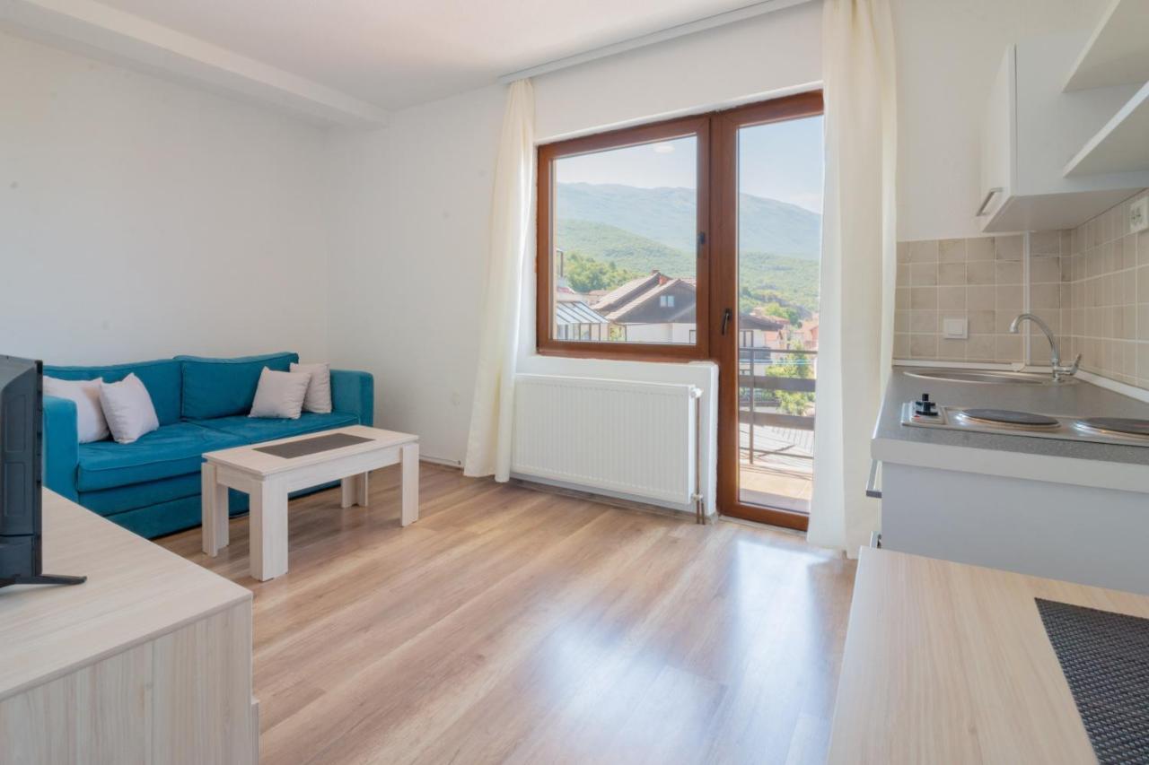 Et Larum Peštani Dış mekan fotoğraf